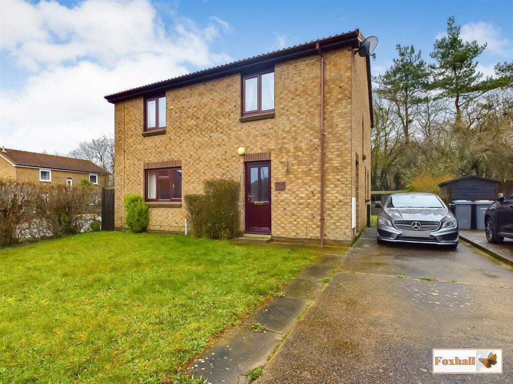 3 bedroom detached house for sale in Hazel Close, Rendlesham