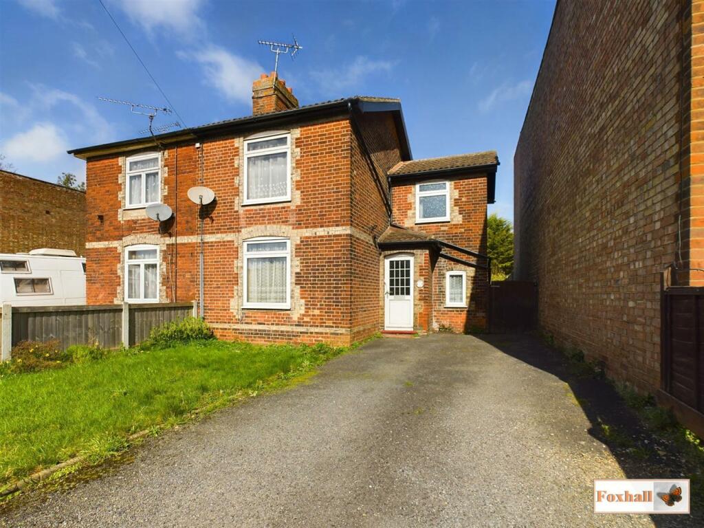 2 bedroom semi-detached house for sale in Freehold Road, Ipswich, IP4