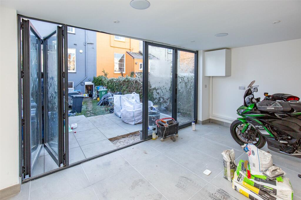 Additional property image - Alma Road, Clifton, Bristol, BS8