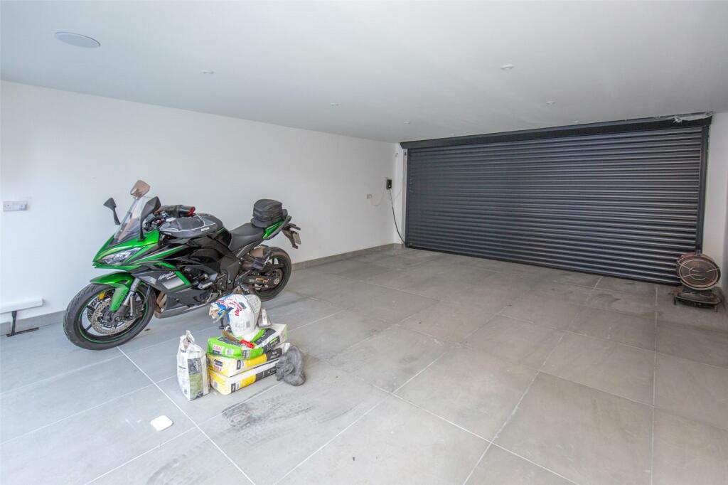 Additional property image - Alma Road, Clifton, Bristol, BS8