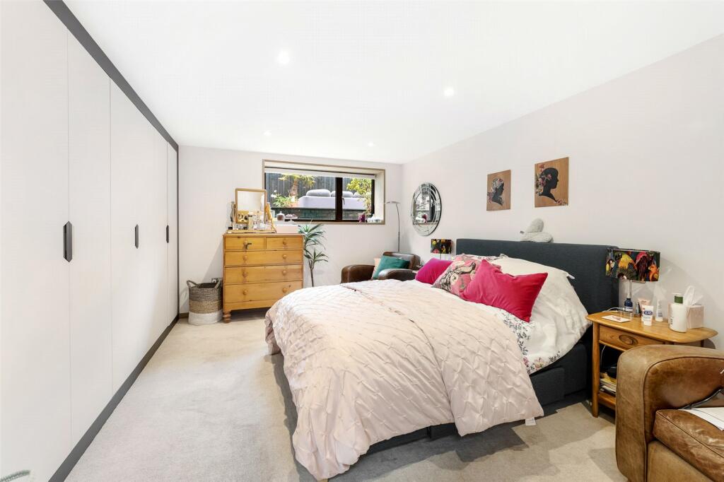 Additional property image - Courtlands Lane, Bristol, BS3