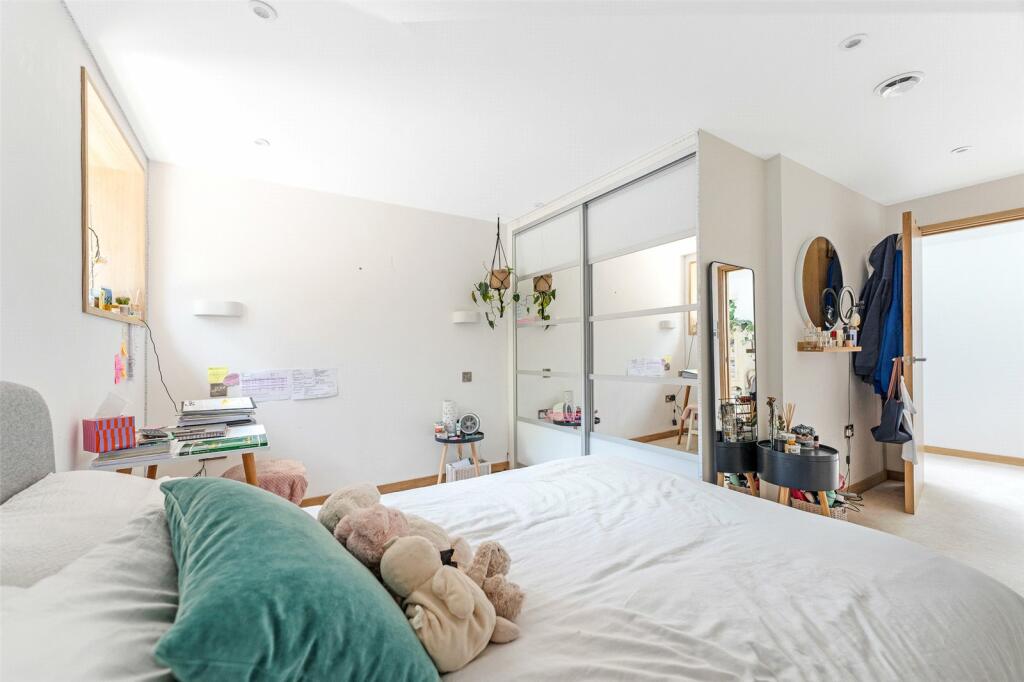 Additional property image - Courtlands Lane, Bristol, BS3