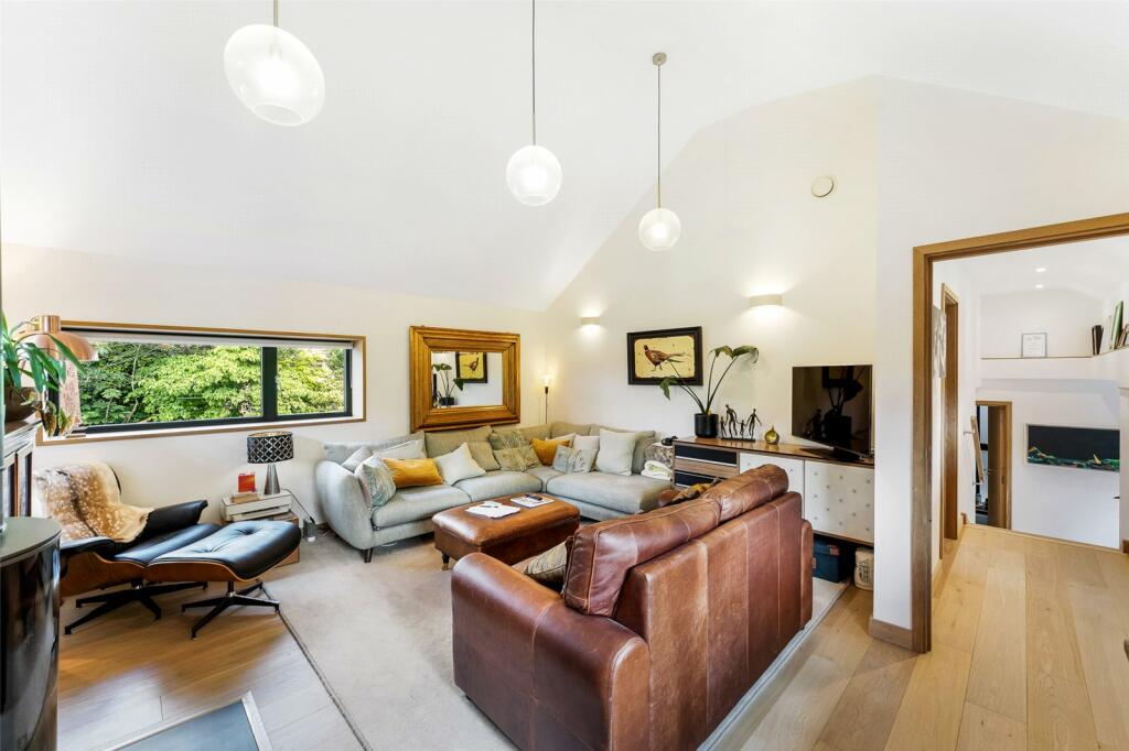 Additional property image - Courtlands Lane, Bristol, BS3