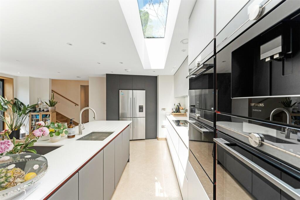 Additional property image - Courtlands Lane, Bristol, BS3