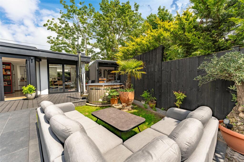 Additional property image - Courtlands Lane, Bristol, BS3