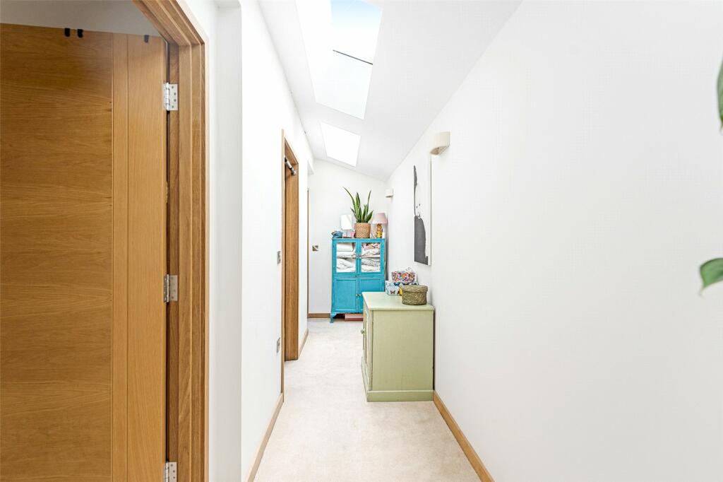 Additional property image - Courtlands Lane, Bristol, BS3