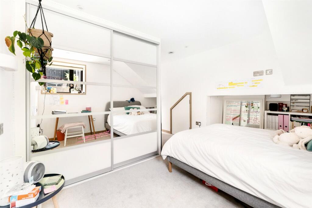 Additional property image - Courtlands Lane, Bristol, BS3