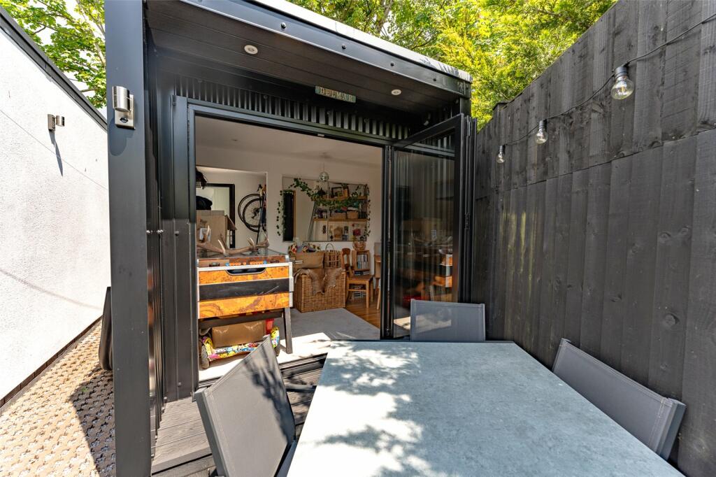 Additional property image - Courtlands Lane, Bristol, BS3