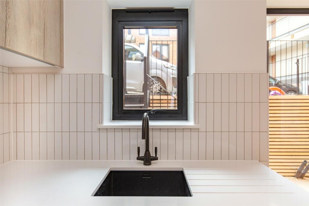 Additional property image - New Hawkins Street, Bristol, BS2