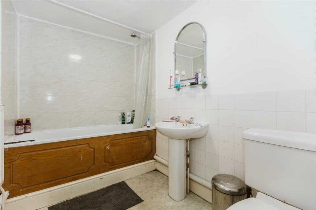 Additional property image - Clifton Park Road, Clifton, Bristol, BS8