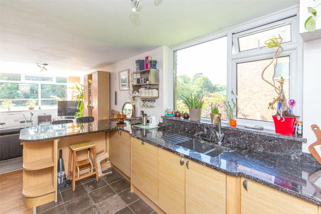 Additional property image - Druid Woods, Avon Way, Bristol, BS9