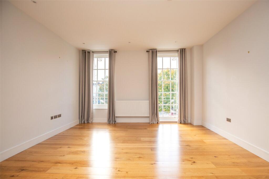 Main image of property: Oakfield Road, Bristol, BS8