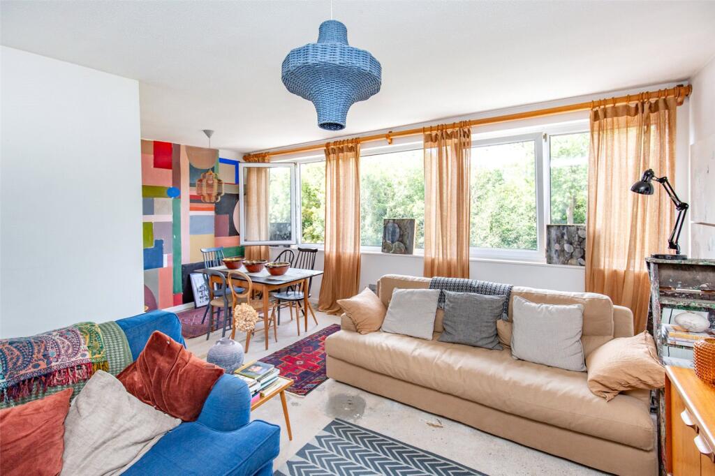 Main image of property: Druid Woods, Avon Way, Bristol, BS9