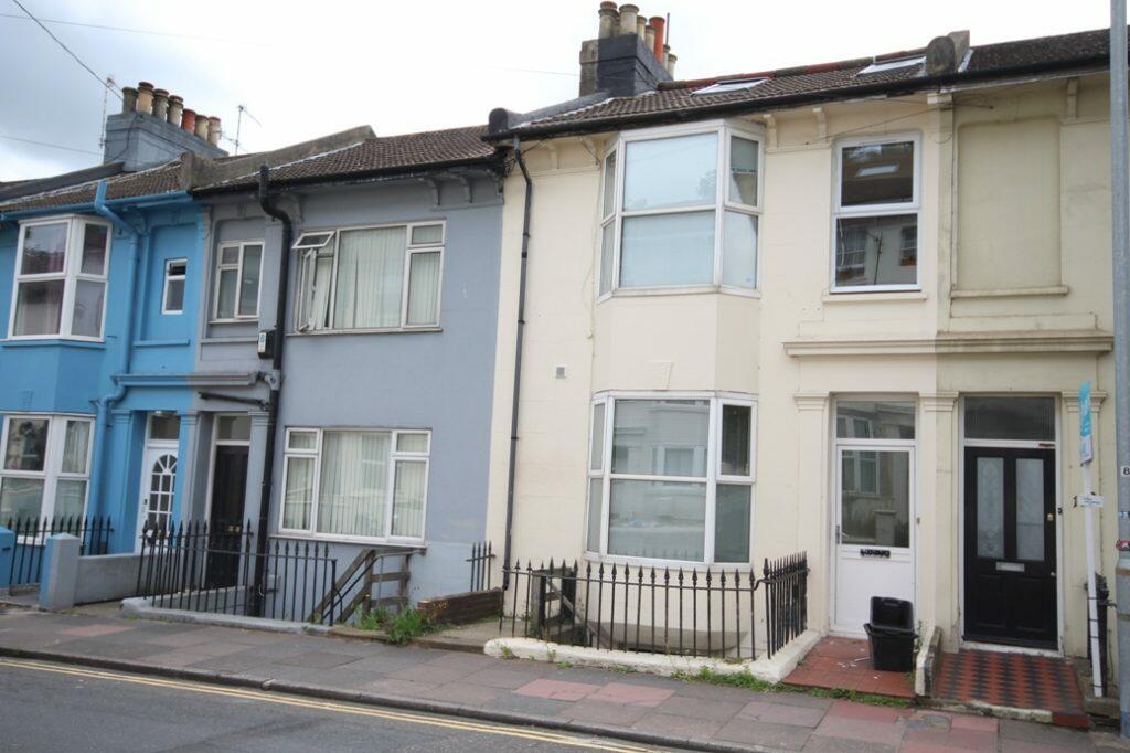 6 bedroom terraced house for rent in Upper Lewes Road, BN2