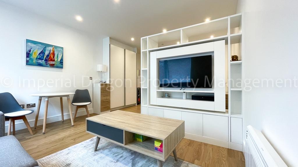 Studio apartment for rent in Papermill House, South Street, Romford, London, RM1