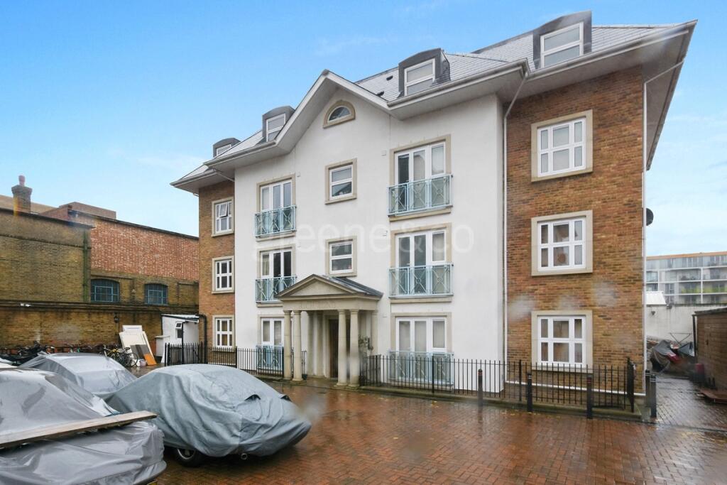 Main image of property: Richmond Court, N8