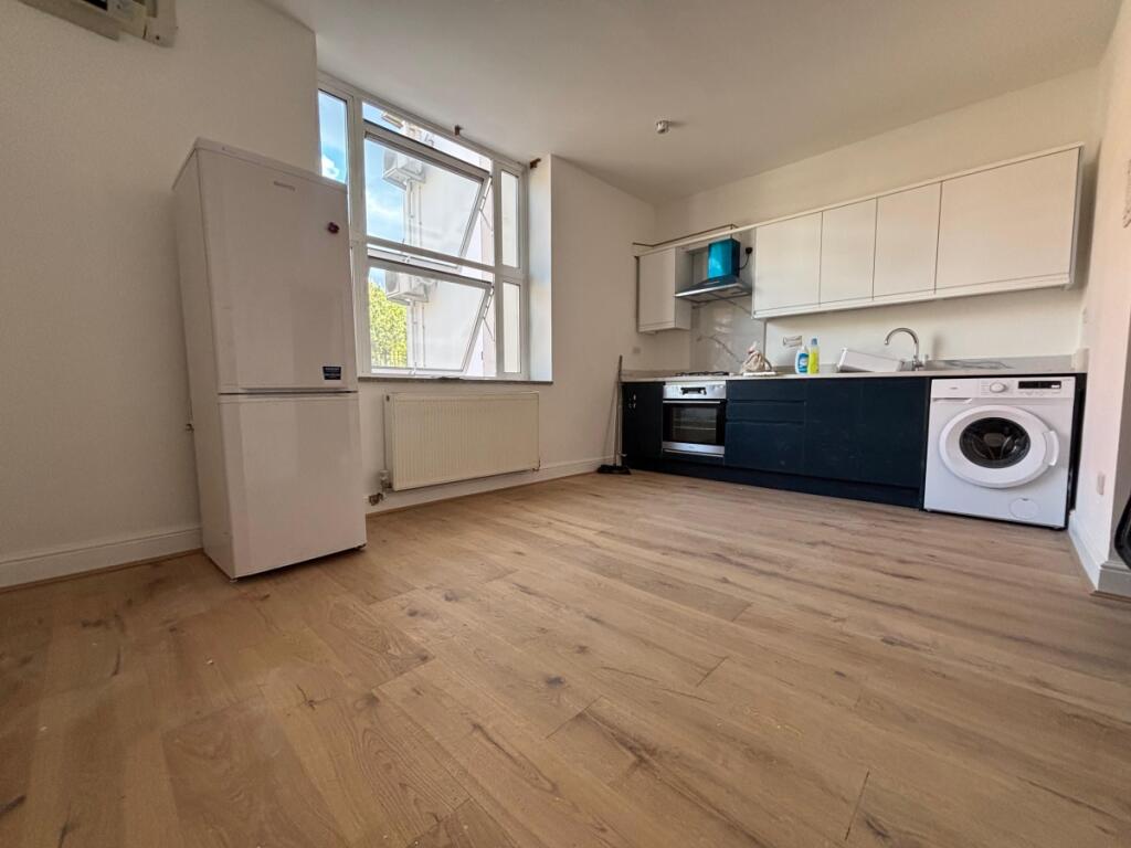 Main image of property: High Street London N8