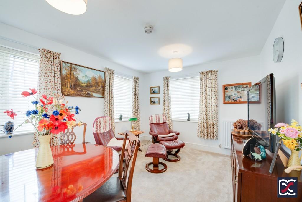 4 bedroom detached house for sale in Daisy Road, Daventry