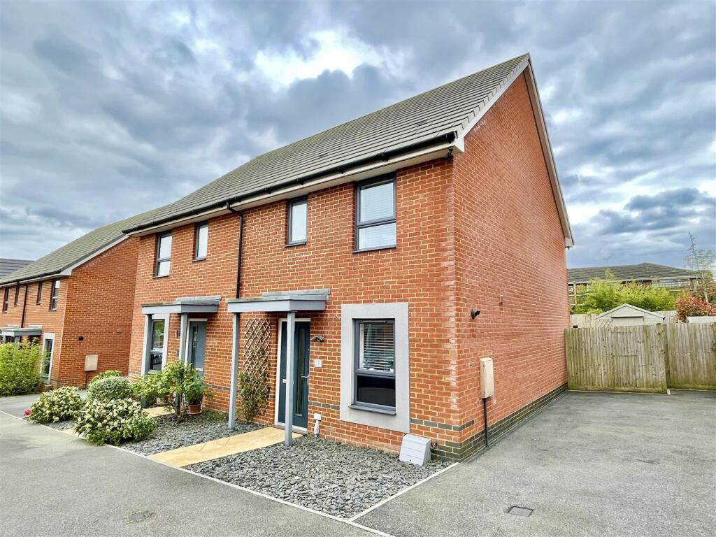 Main image of property: Furnells Way, Bexhill-On-Sea