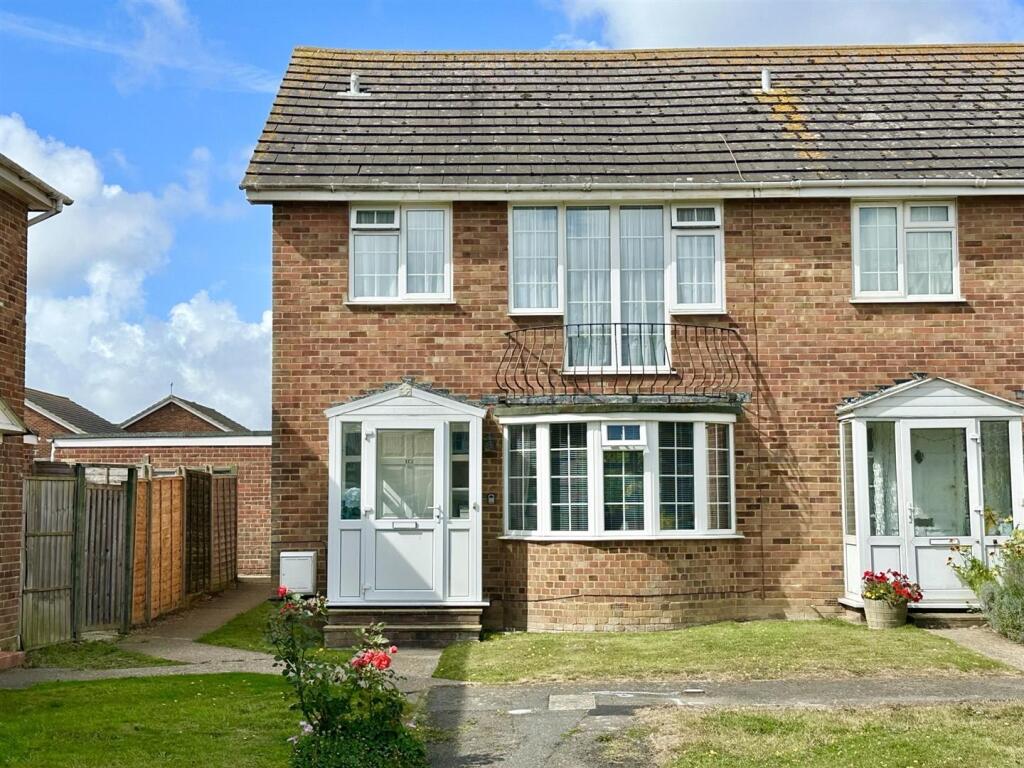 3 bedroom semi-detached house