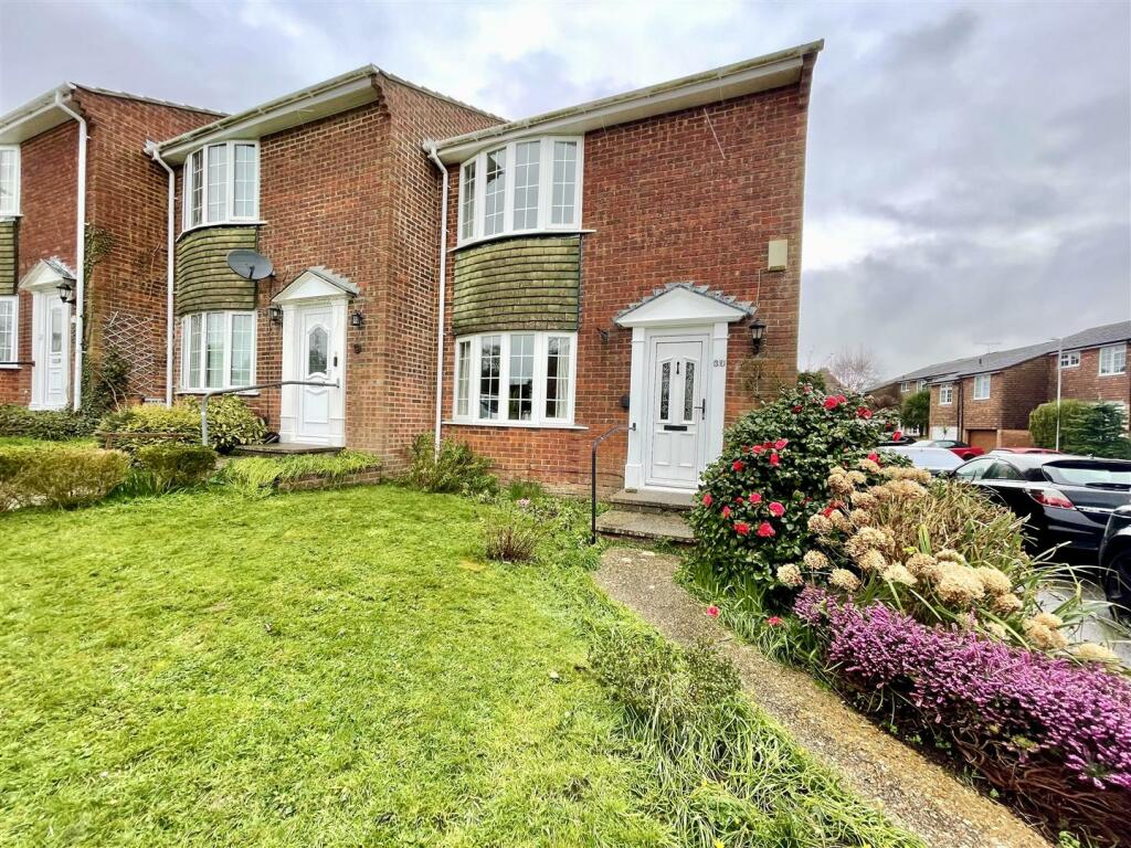 2 bedroom end of terrace house for sale in Quebec Close, BexhillOnSea