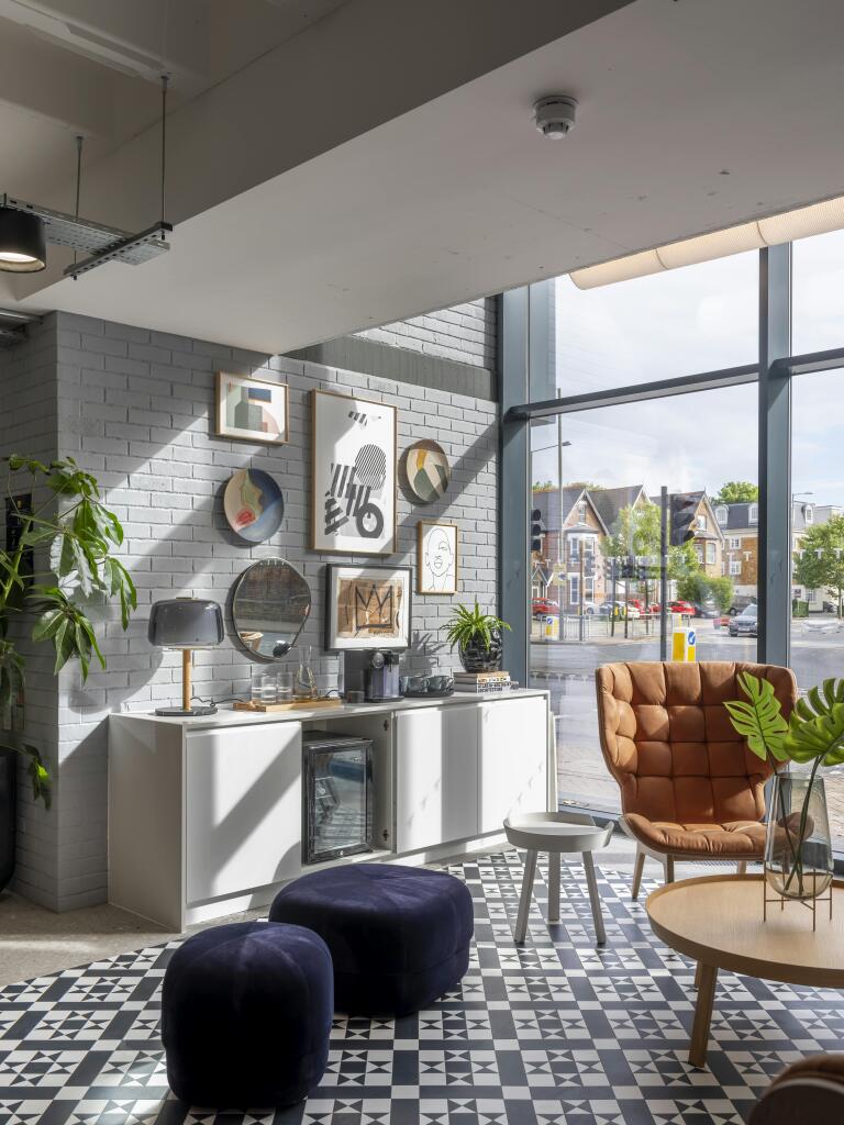 T Bromley 0003HDR.jpg