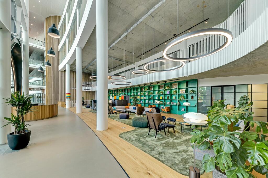 2022_07_290608 Main reception 2.jpg