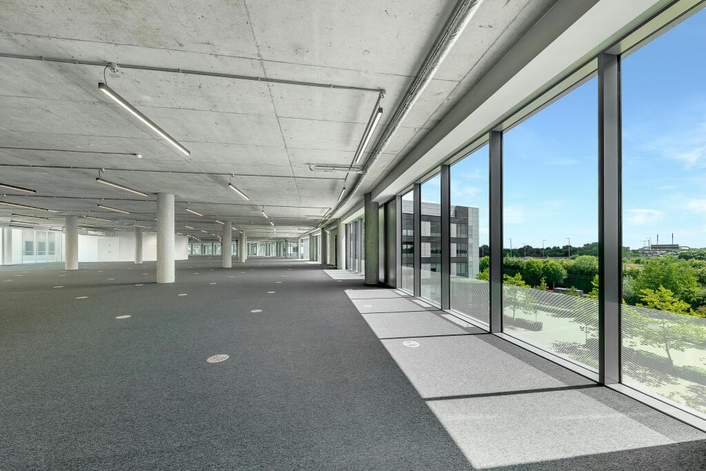 2022_07_290502 Office floor.jpg