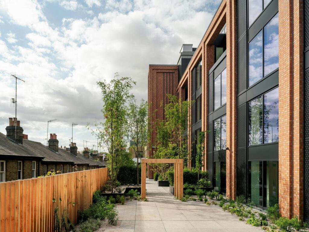 Luca Piffaretti_RED Explore_Web_0020.jpg