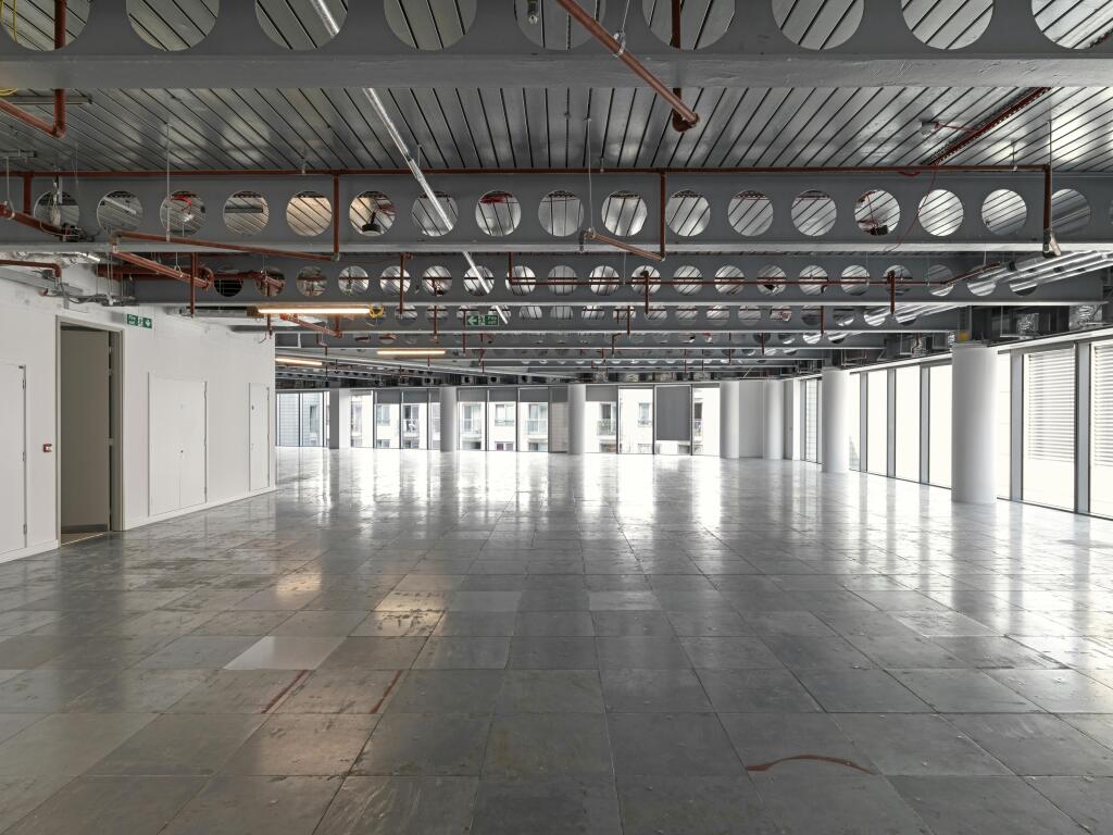 026_British Land_Regents Place_Euston Road_NW1_05092023_ Charles Hosea.jpg