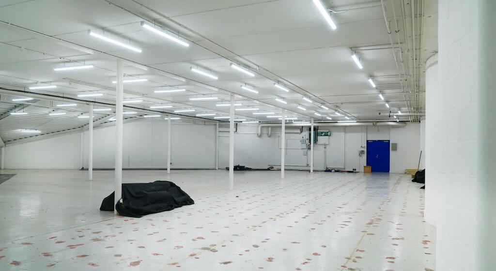 Lilla Huset Talgarth Rd W6 office to let hammersmith int1.jpg