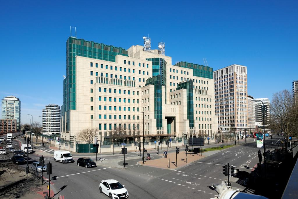 Office to lease in Camelford House, 89 Albert Embankment, Vauxhall