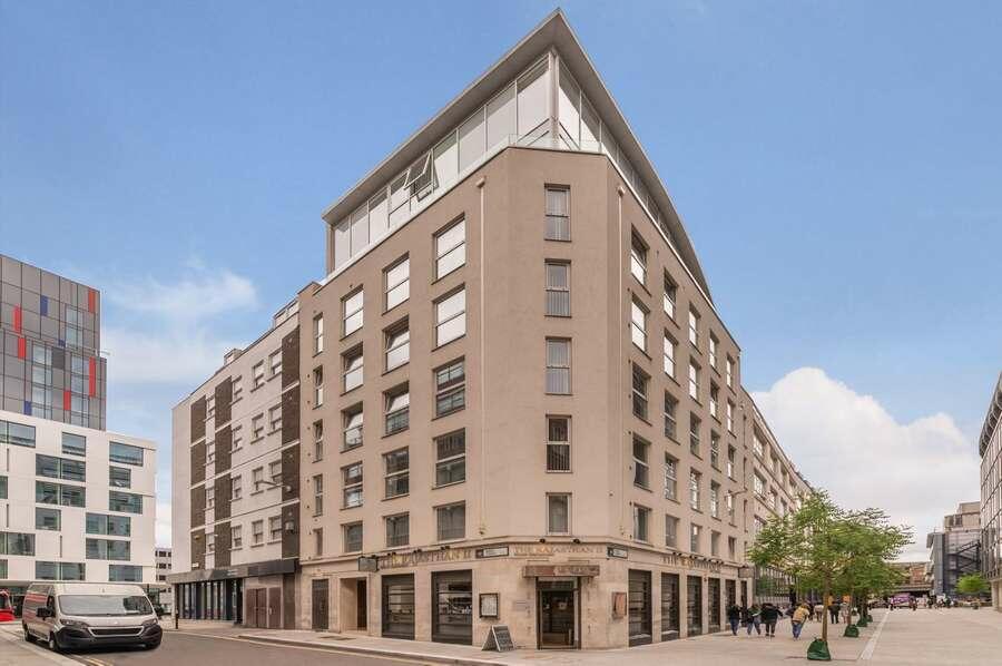 Main image of property: 140 Minories & 8 India Street, Rare aparthotel opportunity located in the City of London