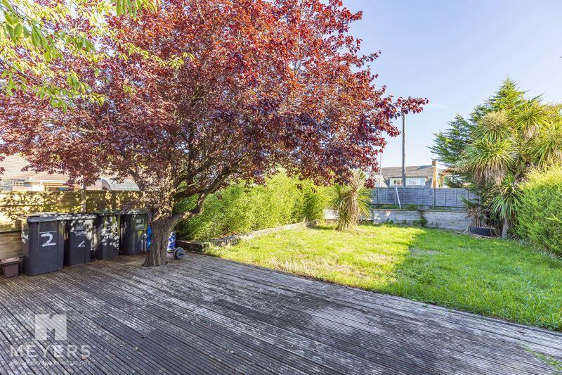 2 bedroom apartment for sale in Whitmoor House, 958 Castle Lane East