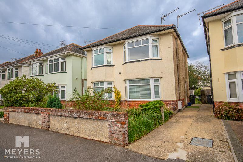 2 bedroom apartment for sale in Southwick Road, Southbourne, BH6