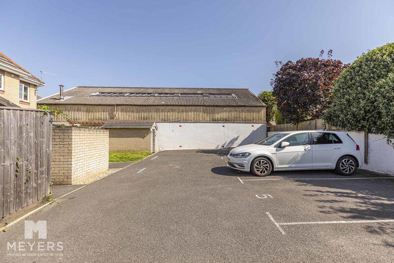 Additional property image - 17 Woodside Road, Southbourne, BH5