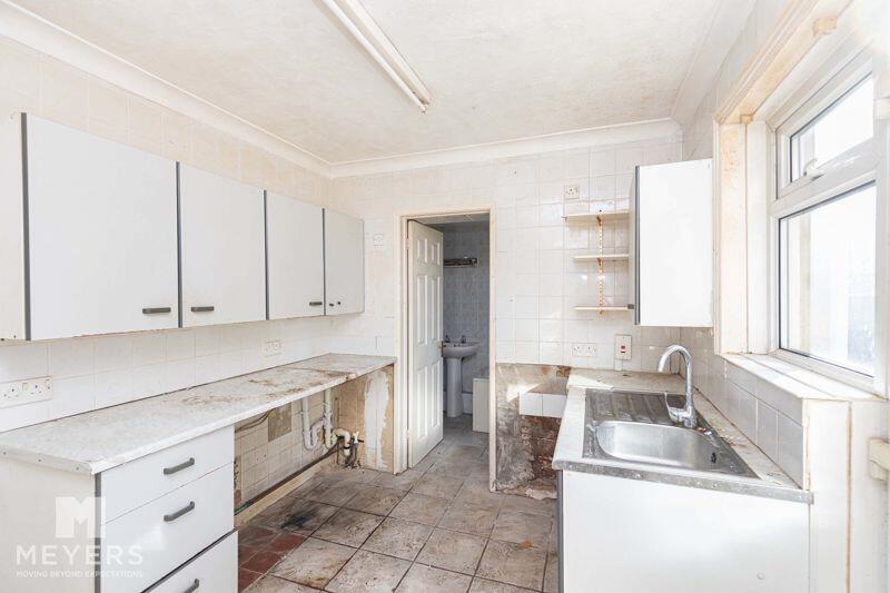 Additional property image - Elwyn Road, Bournemouth, BH1