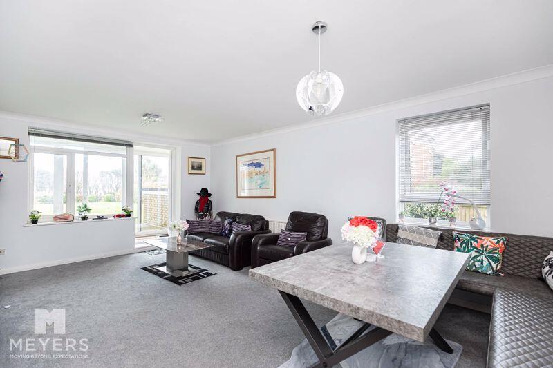 Additional property image - Ocean Heights, 22 Boscombe Cliff Road, Bournemouth, BH5