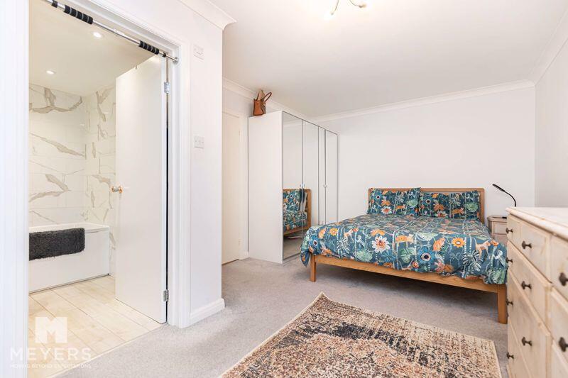 Additional property image - Ocean Heights, 22 Boscombe Cliff Road, Bournemouth, BH5
