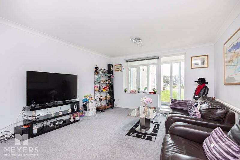 Additional property image - Ocean Heights, 22 Boscombe Cliff Road, Bournemouth, BH5