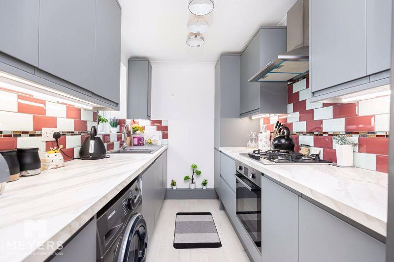 Additional property image - Ocean Heights, 22 Boscombe Cliff Road, Bournemouth, BH5