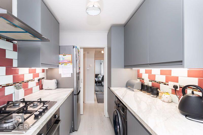 Additional property image - Ocean Heights, 22 Boscombe Cliff Road, Bournemouth, BH5