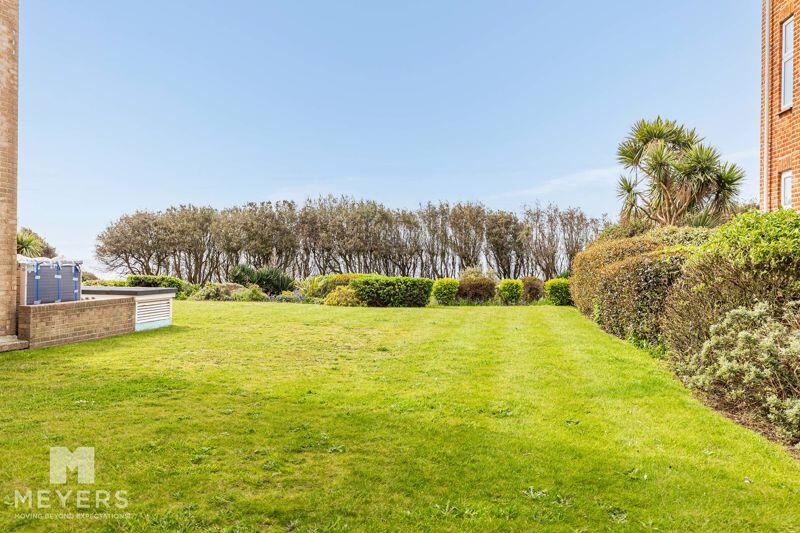 Additional property image - Ocean Heights, 22 Boscombe Cliff Road, Bournemouth, BH5