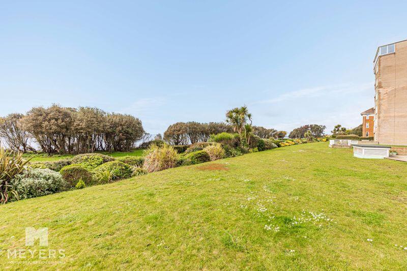 Additional property image - Ocean Heights, 22 Boscombe Cliff Road, Bournemouth, BH5