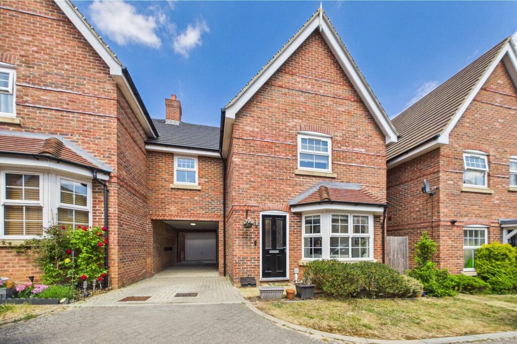 Main image of property: Sea Buckthorn, Shinfield, Reading, Berkshire, RG2