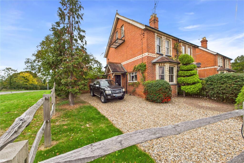 Main image of property: Hollow Lane, Shinfield, Reading, Berkshire, RG2