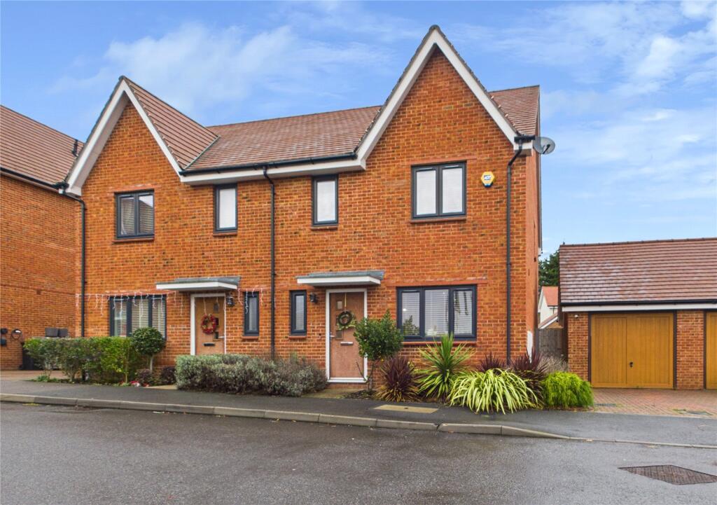 Main image of property: Quiller Avenue, Arborfield Green, Reading, Berkshire, RG2