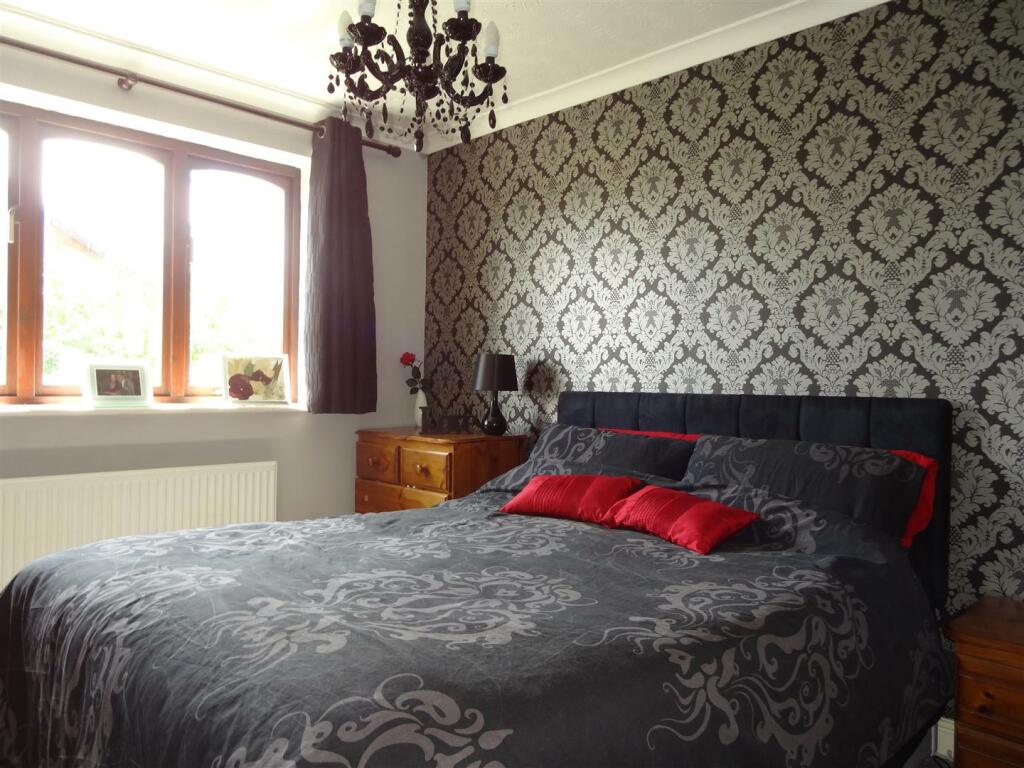 Additional property image - Halstead Grove, Solihull