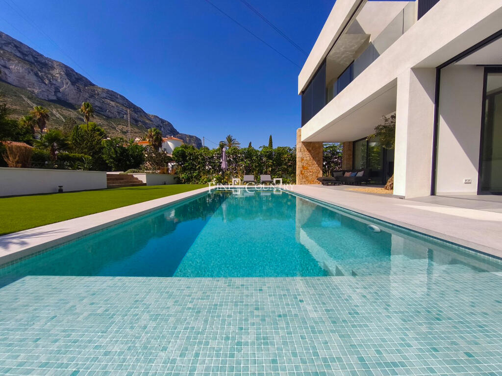 Main image of property: Valencia, Alicante, Denia