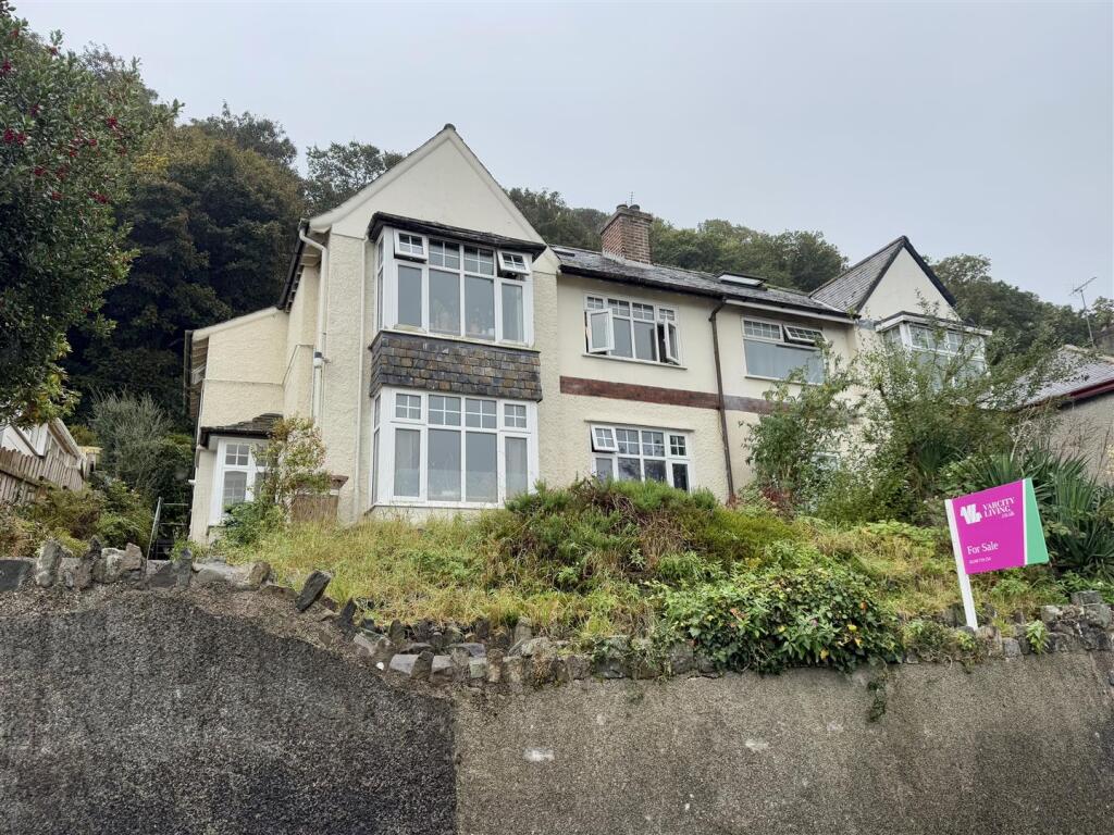 Main image of property: High Street, Bangor